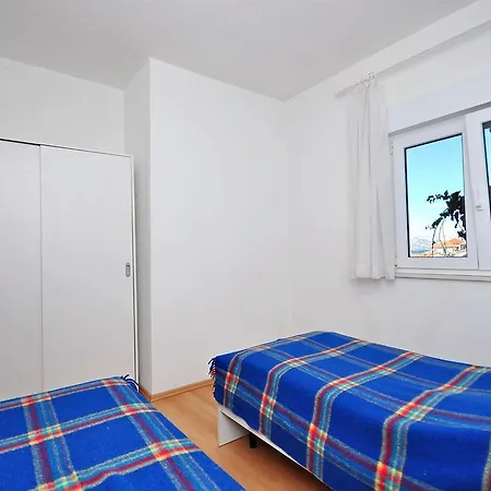 Katija * بوستيرا